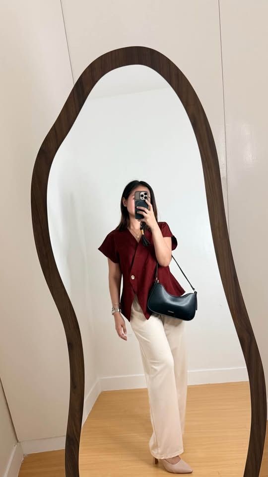 Burgundy Asymmetrical Top (Category: Blouses) located in Manila. Submitted by sej0430 (Listing ID 1470648871, Image 2). Description: .