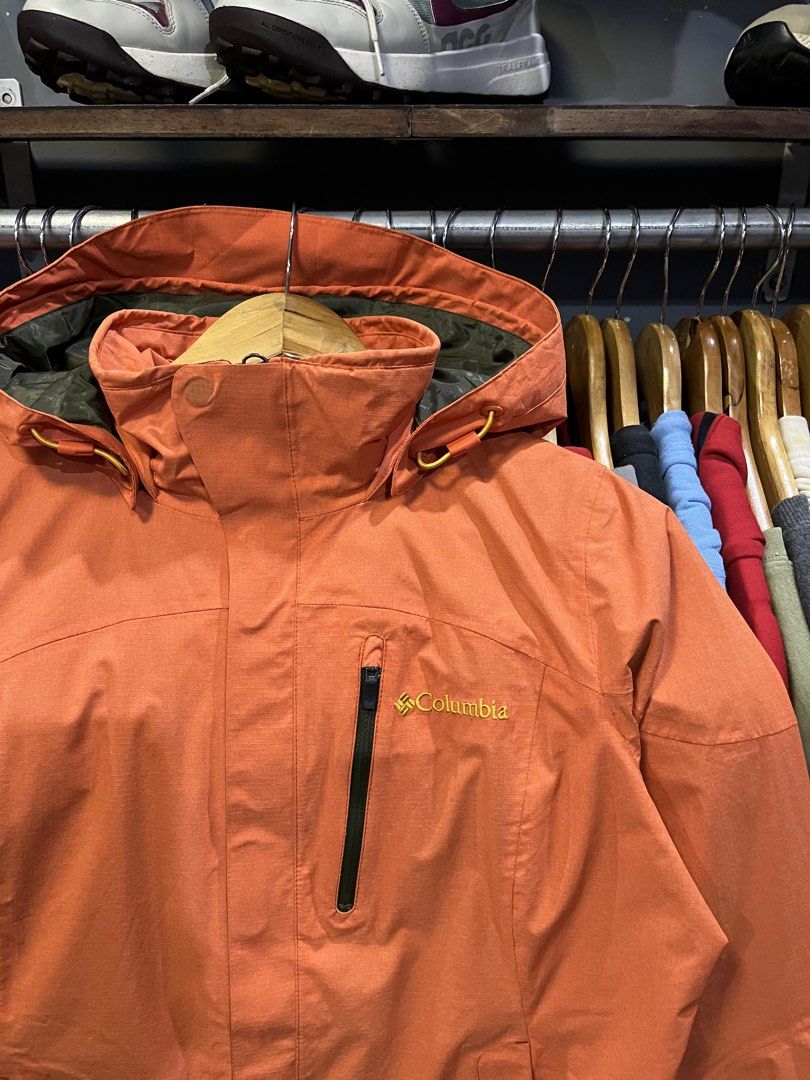 C O L U M B I A Omni tech Womens Jacket (Category: Coats, Jackets and Outerwear) located in Baliuag. Submitted by TOCThrift (Listing ID 1470710887, Image 2). Description: C O L U M B I A Omni tech Womens Jacket Size S on tag(womens) 19 width x 25 Length S-M womens fit Good as new Waterproof No issue 1880 + SF Baliwag, Bulacan.