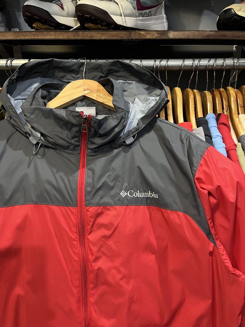 C O L U M B I A Outdoor Jacket (Category: Coats, Jackets and Outerwear) located in Baliuag. Submitted by TOCThrift (Listing ID 1470708912, Image 2). Description: C O L U M B I A Outdoor Jacket Size L on tag 24 width x 29 Length L-XL mens fit Water repellent Excellent Condition No issue 1180 + SF Baliwag, Bulacan.