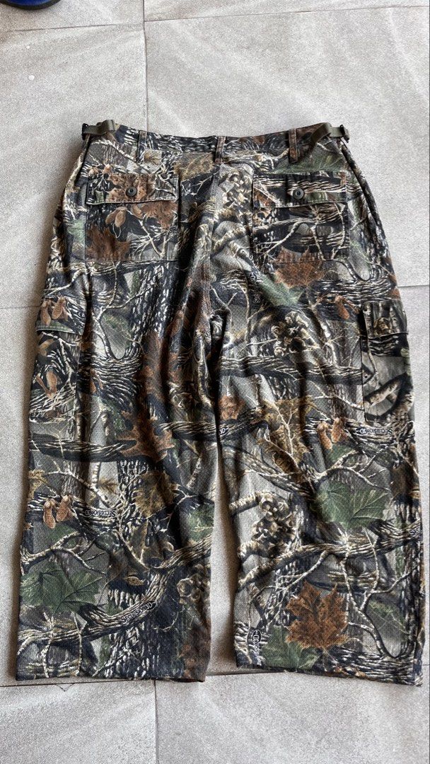 Cabela's Seclusion 3D Camo Cargo Pants 2XL Regular (Category: Jeans) located in Cabuyao City. Submitted by bulandos (Listing ID 1470656069, Image 2). Description: - Brand: Cabela's altered length - Pattern: Seclusion 3D Camo - Size: 2XL Regular - Material: 60% Cotton, 40% Polyester (Mesh texture) - Features: Multiple side and back pockets - Fit: Adjustable waist tabs on both sides - Closure: Button fly.