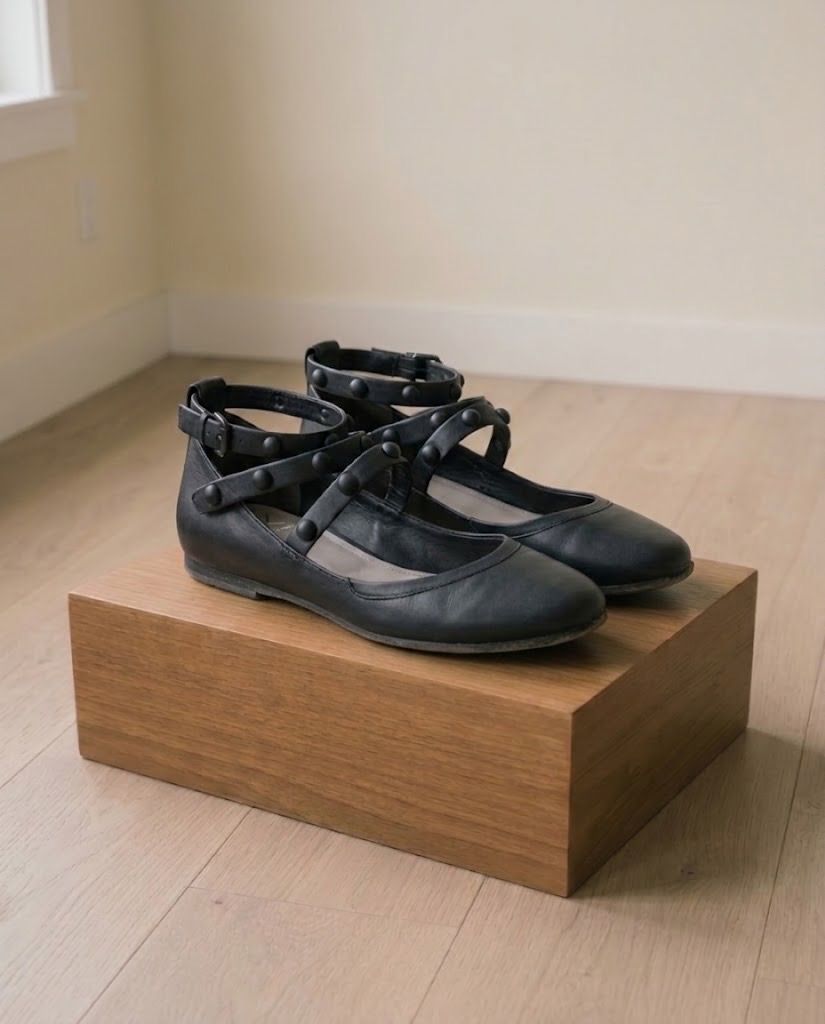 CALVIN KLEIN BLACK FLATS US 7 or 7.5 (Category: Flats & Sandals) located in Marikina City. Submitted by minimalistmanila (Listing ID 1470402587, Image 1). Description: Genuine Calvin Klein black leather wide flats. US 7 or 7.5 With wrap around ankle style . Bought in USA P7,500 if converted. No defects, can be used as is. Or add additional sole to extend shoe life. Order now! .