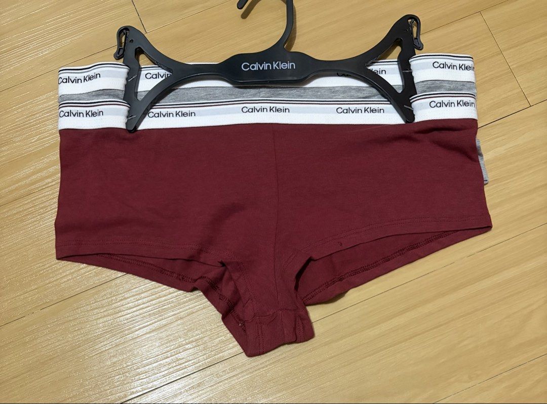 Calvin Klein Boyshorts Medium (Category: Undergarments & Loungewear) located in Quezon City. Submitted by beckyshop2024 (Listing ID 1470605120, Image 1). Description: - Brand new - Original from US - Runs big, M on tag, fits up to Large - Price is per piece - 2 pcs. available.