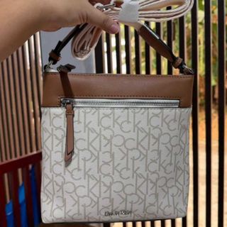 (Category: ) located in . Submitted by shop_withme23 (Listing ID 1470662898, Image 1). Description: .