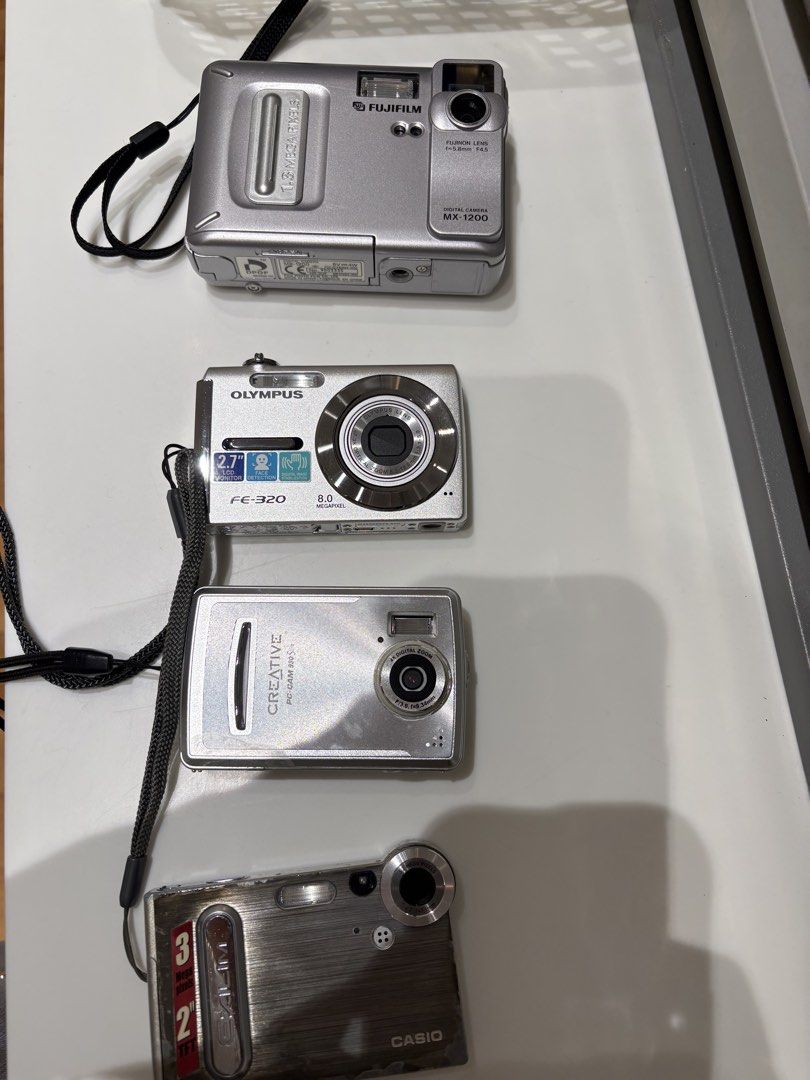 Camera (Category: Cameras) located in Singapore. Submitted by phytmh (Listing ID 1470590328, Image 5). Description: Need to test condition despite hardly used.