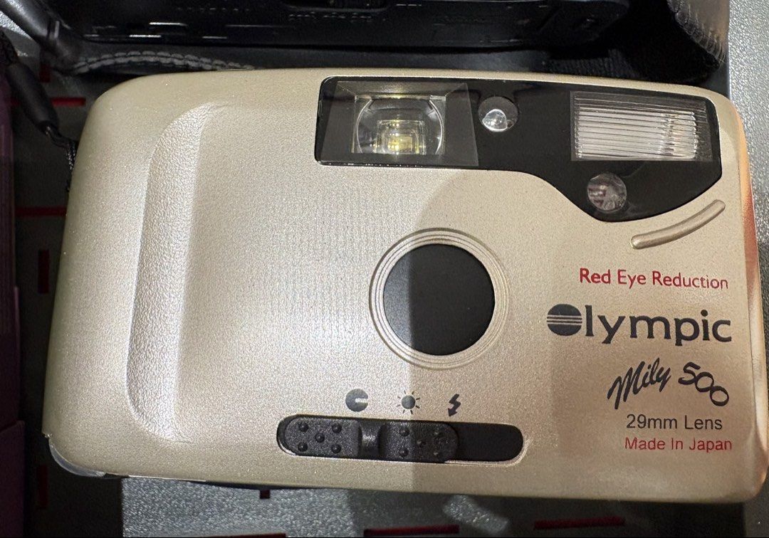 Camera (Category: Cameras) located in Singapore. Submitted by phytmh (Listing ID 1470590328, Image 3). Description: Need to test condition despite hardly used.