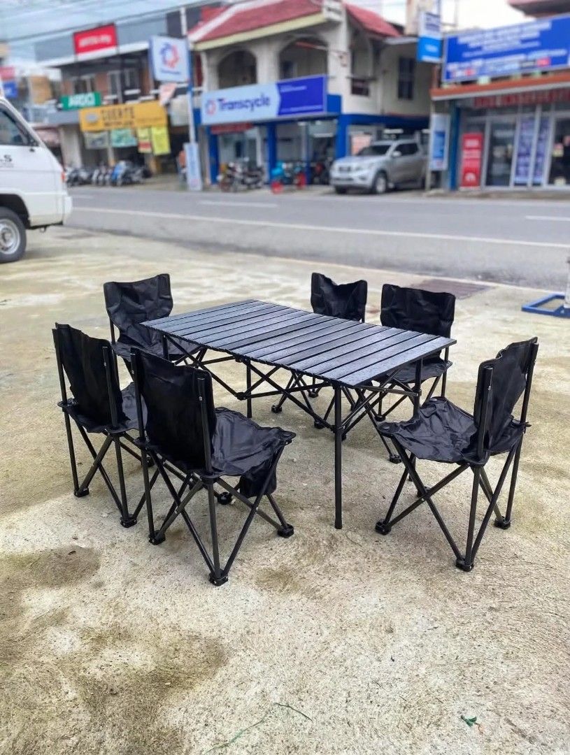 Camping table and chair set (Category: Hiking & Camping) located in Manila. Submitted by lyfrancois14 (Listing ID 1470584202, Image 2). Description: 6 chairs 1 table 120cm.