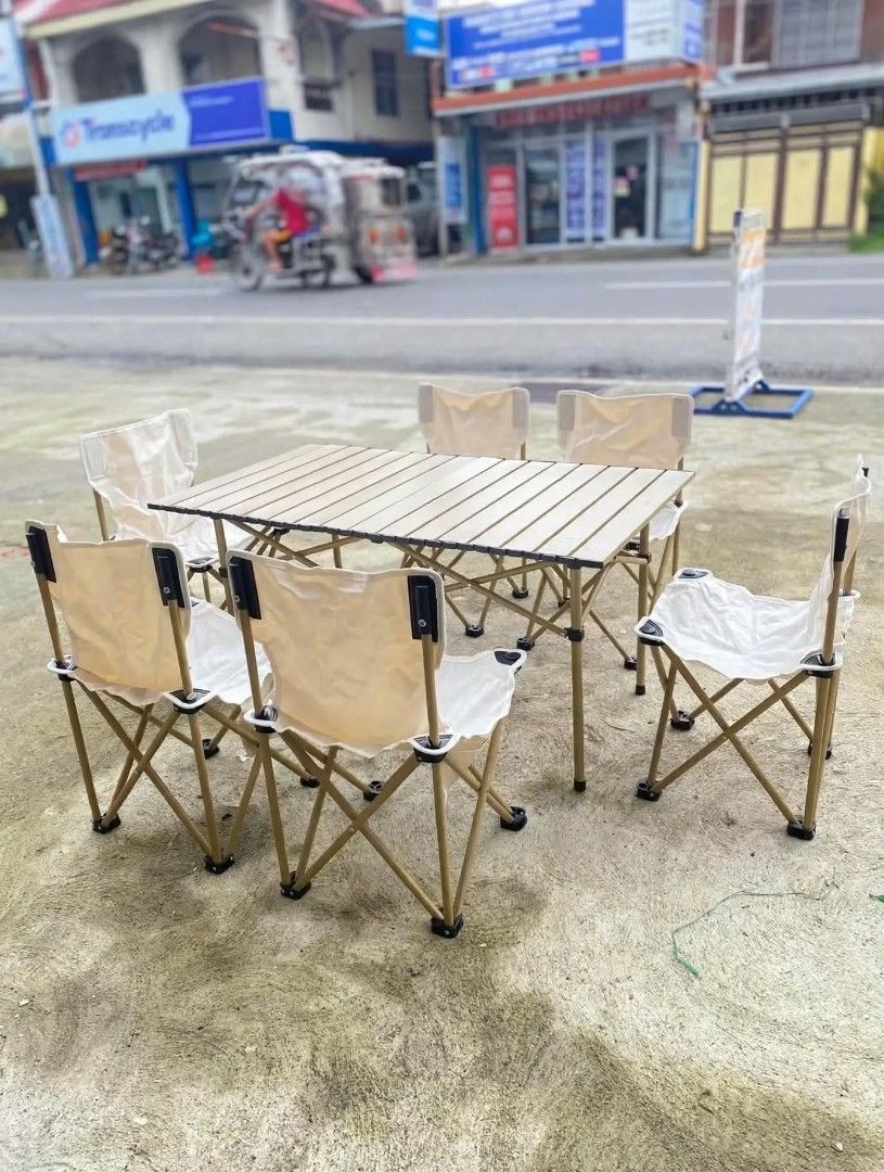 Camping table and chair set (Category: Hiking & Camping) located in Manila. Submitted by lyfrancois14 (Listing ID 1470584202, Image 1). Description: 6 chairs 1 table 120cm.