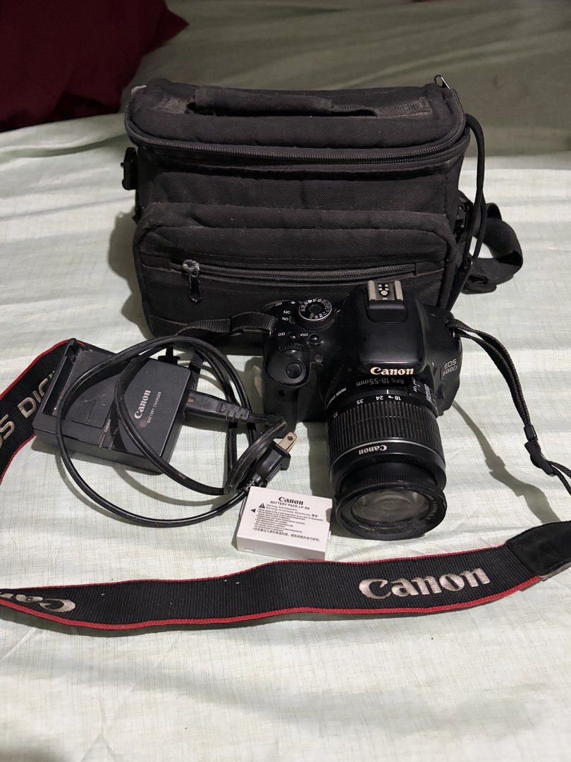 Canon Eos 600d Camera DSLR (Category: Cameras) located in Pilar. Submitted by vixenlaced (Listing ID 1470675543, Image 1). Description: Inclusions - Battery - Charger - Bag - Camera Straps Issues: - Lens auto focus not working na, pwede pa ata parepair but working yung manual focus. - Battery door not closing need naka tape pede din parepair DM for sample pics :)) Price is slightly negotiable .