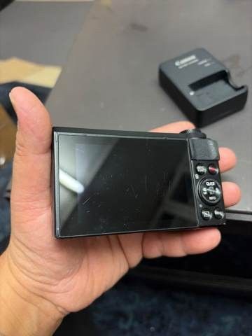 Canon G7X Mark II (Category: Cameras) located in Manila. Submitted by wildcloud_ca5073 (Listing ID 1470618714, Image 3). Description: .
