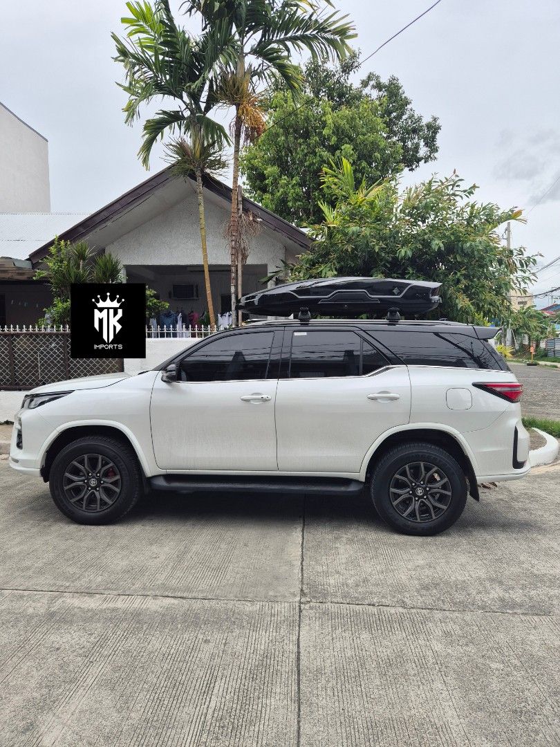 Car Roofbox (Category: Other Automotive Parts and Accessories) located in Las Pinas. Submitted by mkimports (Listing ID 1470687673, Image 3). Description: Updated line up of Roofboxes and prices. ☑️Slim bullet Roofbox 12k- 400L 140*78*30cm 14k - 550L 173*80*32cm 15.5k - 700L 206*82*34cm 18k - 800L 215*90*34 cm AERO Series ☑️26k - Aero Series 600L 187*82*34cm ☑️29k - Aero series 750L 216*87*37cm Explorer Edition ☑️20k - Explorer Edition 700L - 204