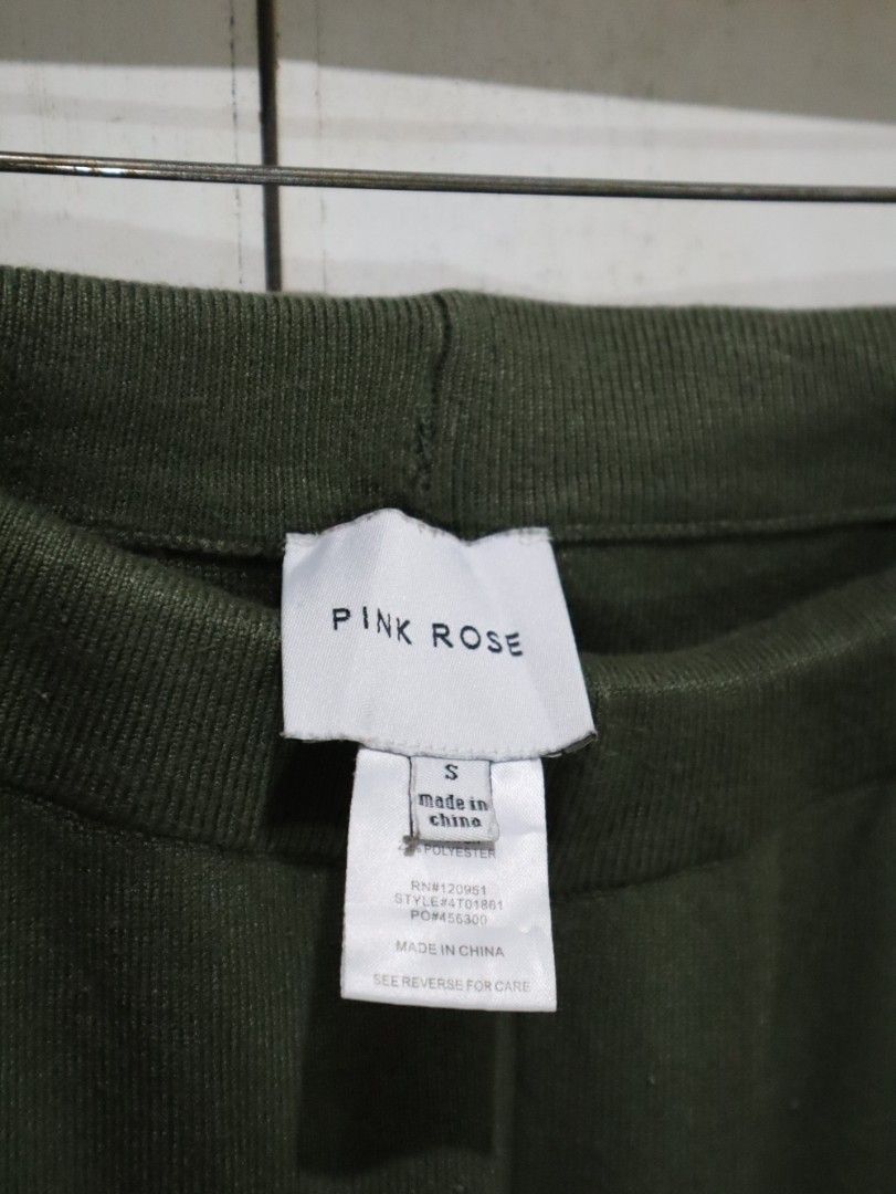 Cargo Army Green Pants by Pink Rose (Category: Other Bottoms) located in Tarlac. Submitted by gatheredthrift (Listing ID 1470642678, Image 2). Description: condition: 10/10| no flaws I good as new mine — 349 + sf 》mod: direct JNT (min. 54) 》📍Tarlac.
