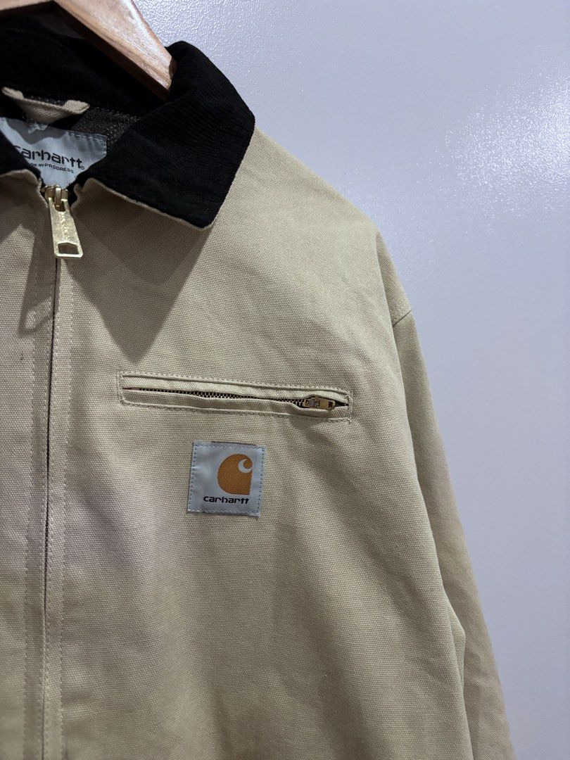 Carhartt Detriot Jacket (Category: Coats, Jackets and Outerwear) located in Dumaguete. Submitted by dgte.grails (Listing ID 1470655345, Image 2). Description: Carhartt Detriot Jacket 25 width 29 length Excellent condition has tiny stains at the back see last picture for the flaws 3000+sf pm.