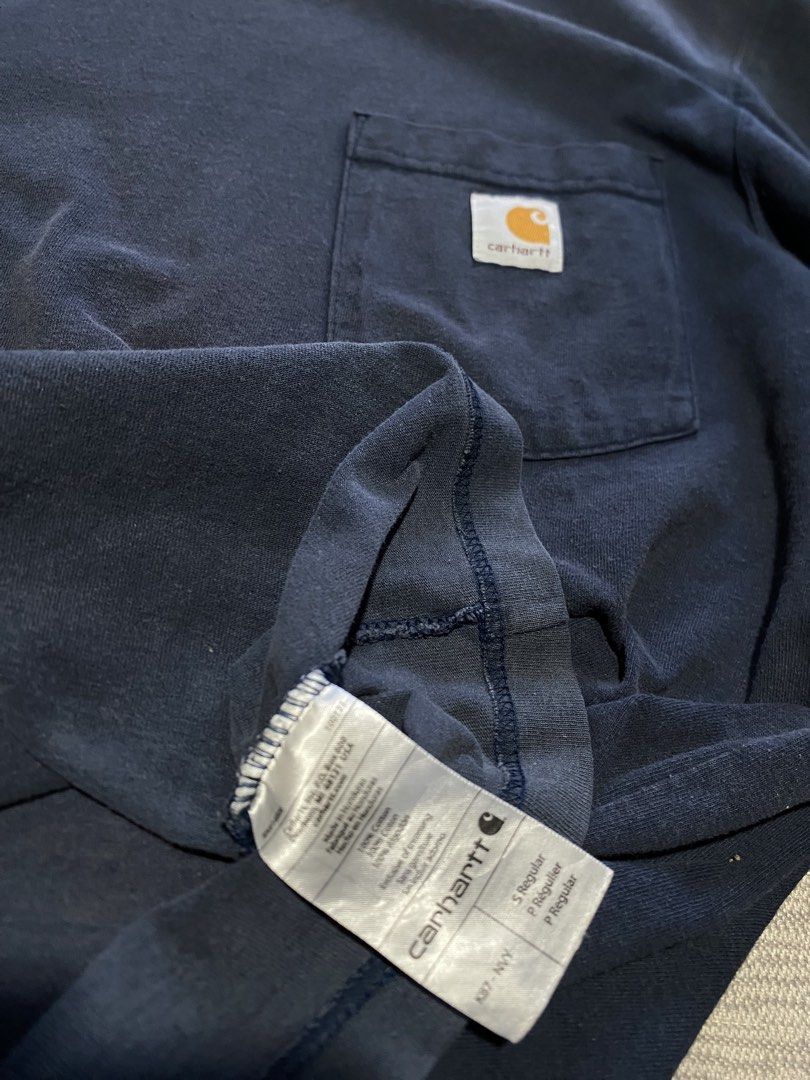 Carhartt Pocket tee (Category: Tshirts & Polo Shirts ) located in Lantapan. Submitted by thriftsylz (Listing ID 1470640613, Image 2). Description: •RFS: Decluttering and Need money for new stocks •ISSUE: Slightly Faded Neckline •Colo Rate: 7/10 •Size: Small on tag (21x27).