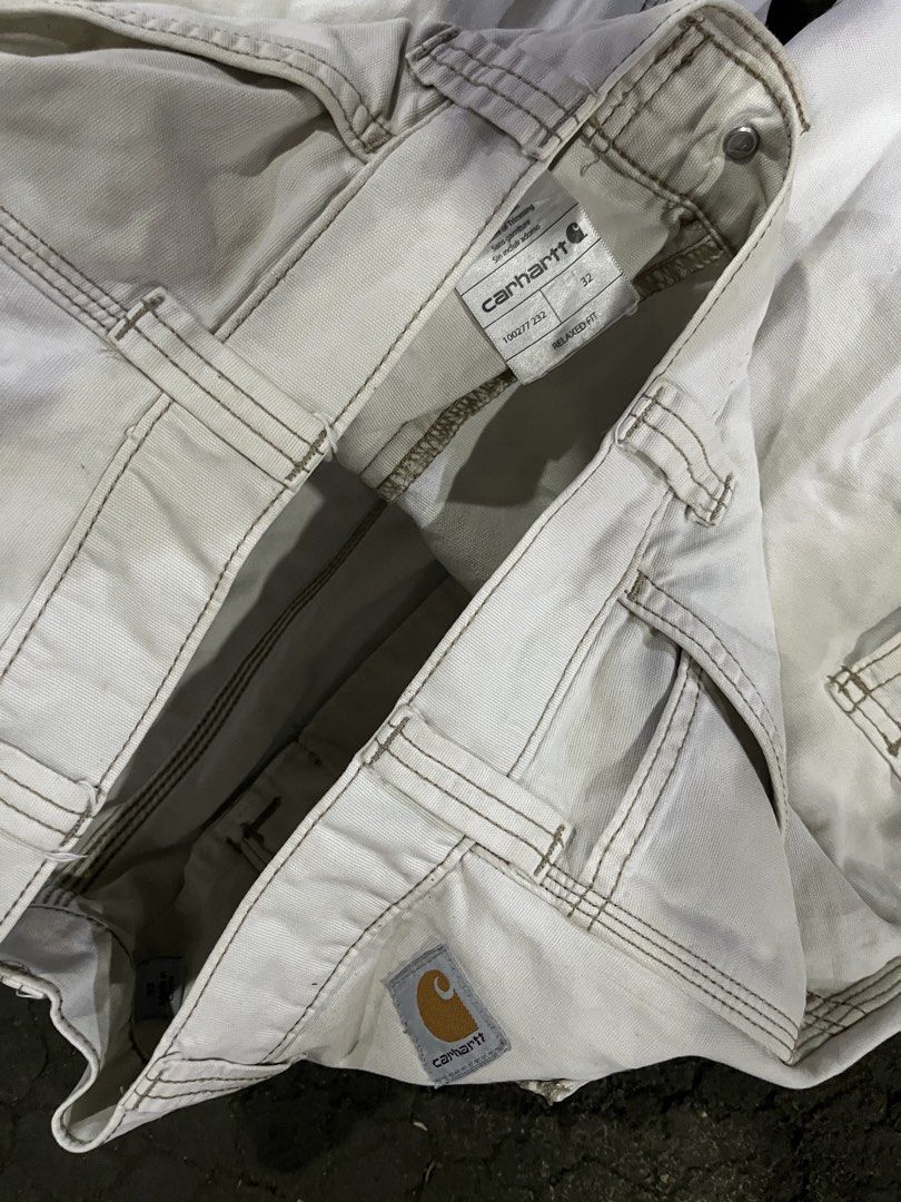Carhartt short (Category: Shorts) located in City of Isabela. Submitted by ibzagga (Listing ID 1470663934, Image 3). Description: Size 32.