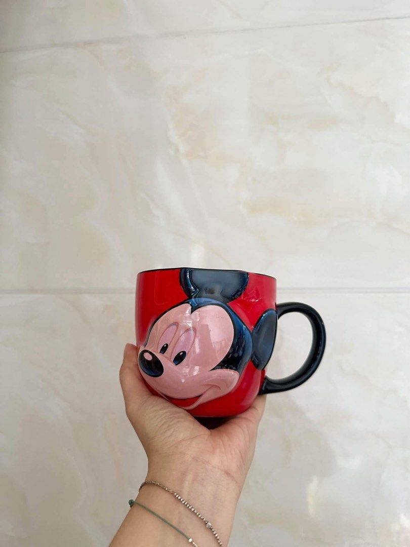 Cartoon Mugs (Category: Water Bottles & Tumblers) located in Quezon City. Submitted by stuffs.hellyy (Listing ID 1470724815, Image 2). Description: with box & straw.