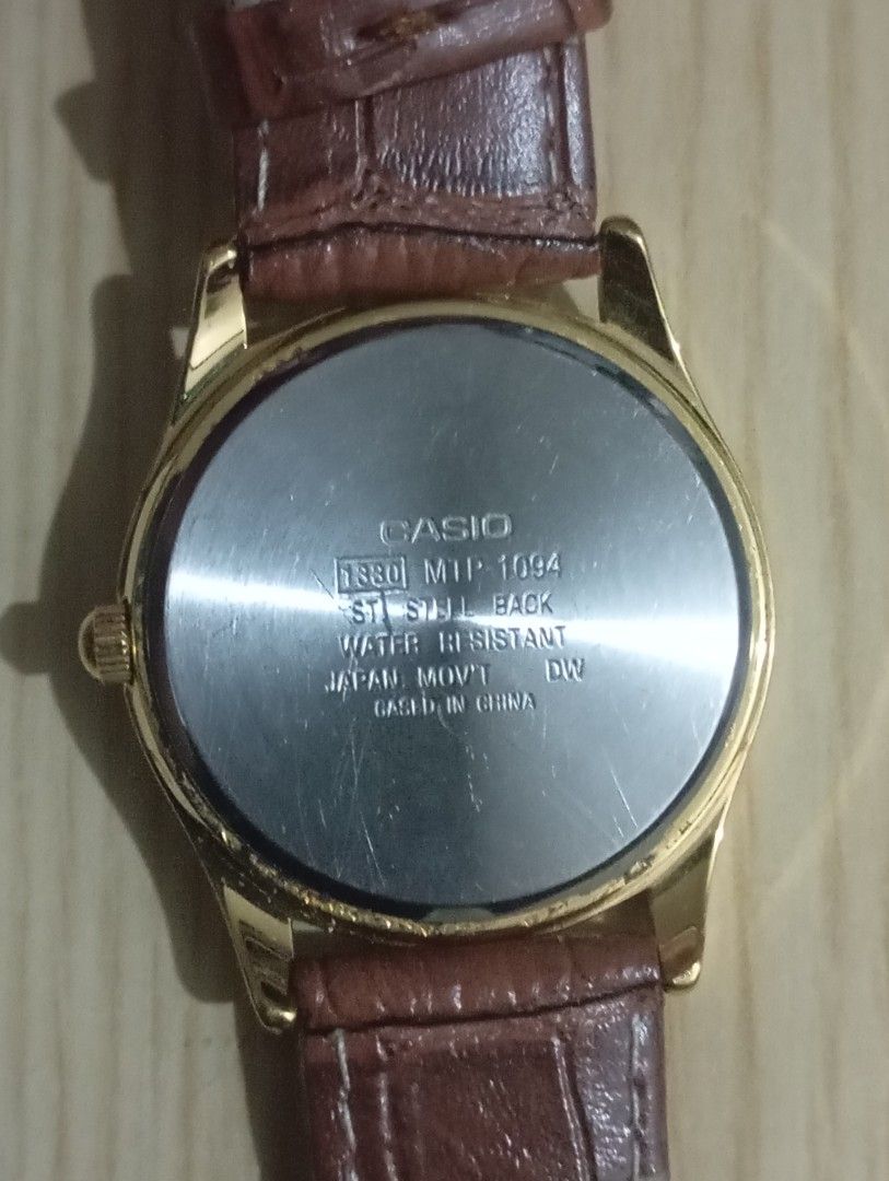 Casio (Category: Men's Watches) located in Las Pinas. Submitted by quick_deals_great_finds2 (Listing ID 1470677213, Image 3). Description: Original good working condition Quartz with battery 33mm medium unisex.