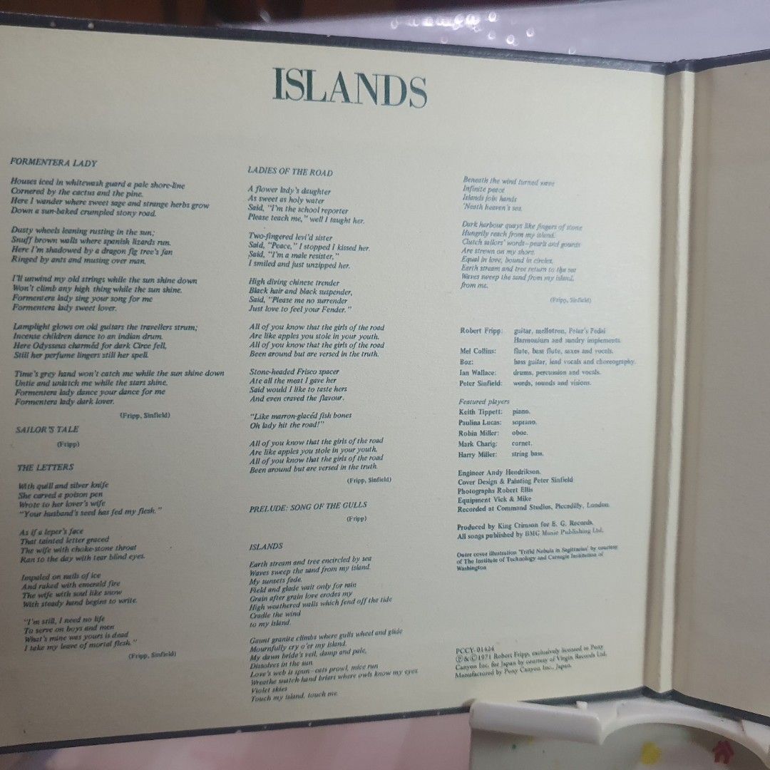 [CD] King Crimson - Islands Album (Category: CDs & DVDs) located in Quezon City. Submitted by collectionneursonline88 (Listing ID 1470725942, Image 2). Description: 🔄 Meetups Balintawak Camachile 7/11 Quezon City 🛵 Shipping : - Lalamove ( except Provincial) - GogoExpress - LBC 📥 Payment : cash on meetups Gcash.