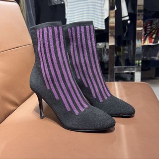 (Category: ) located in . Submitted by houseofbell (Listing ID 1470607104, Image 1). Description: .