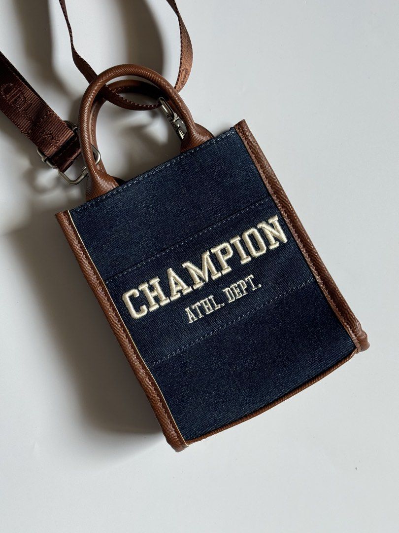 Champion Athletic Dept. 2 Way Mini Tote (Category: Tote Bags) located in Calamba. Submitted by secondsite.ph (Listing ID 1470620423, Image 2). Description: Champion Athletic Dept. 2 Way Mini Tote 10/10 like new No flaws ₱880.