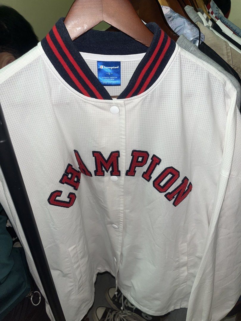 Champion Vintage Jacket (Category: Coats, Jackets and Outerwear) located in Luna. Submitted by wescart (Listing ID 1470704593, Image 2). Description: W25 L26 Boxy type pm for more.