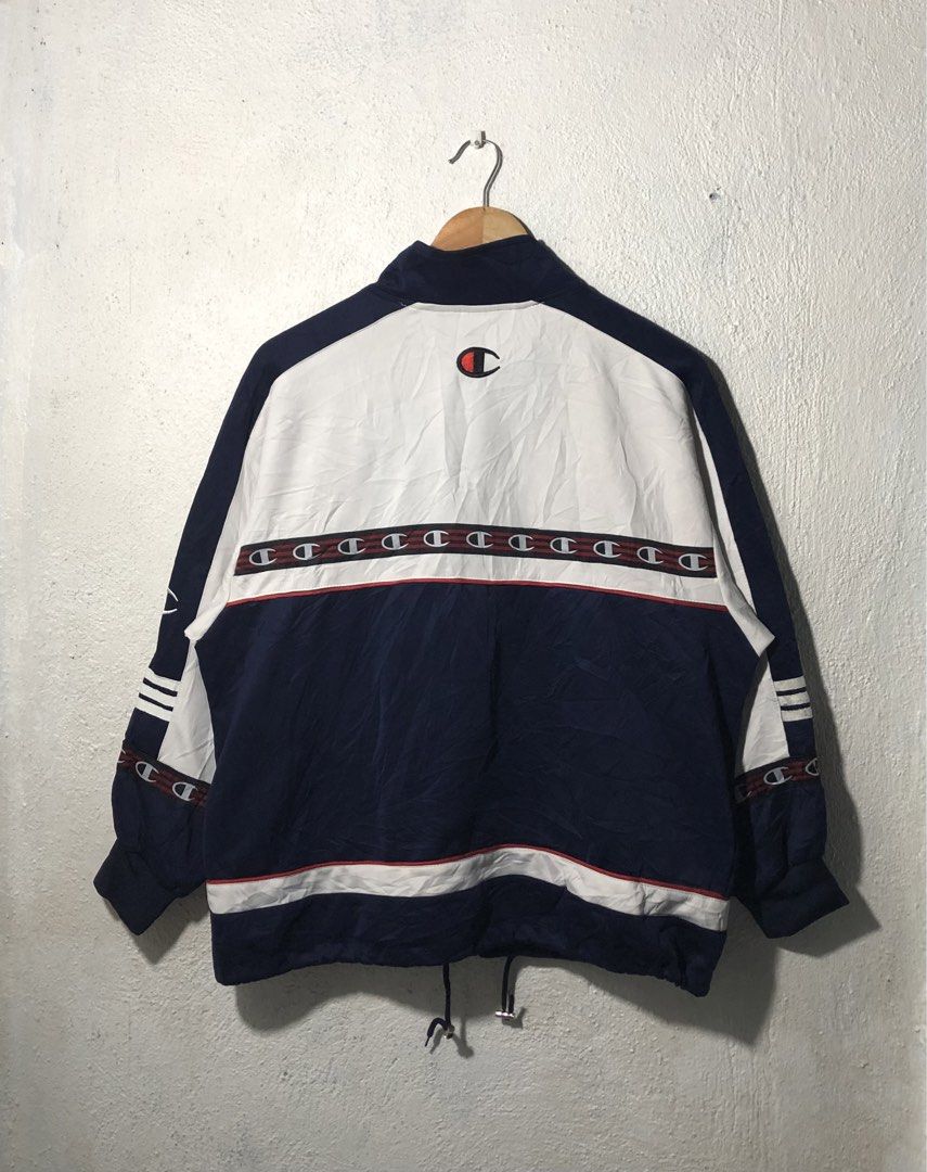 Champion Windbreaker (Category: Coats, Jackets and Outerwear) located in Dumaguete. Submitted by raysthrift (Listing ID 1470668147, Image 2). Description: ✅Champion Windbreaker -22x26 -9.8/10 Color rate -Excellent condition -No issue -Need wash.