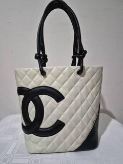 (Category: ) located in . Submitted by collynluxurybag (Listing ID 1470685654, Image 1). Description: .