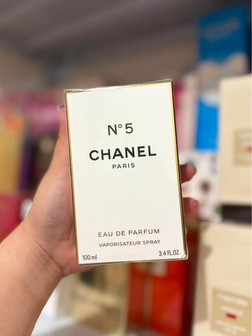 CHANEL N°5 EDP (Category: Fragrance & Deodorants) located in Quezon City. Submitted by embereshop2 (Listing ID 1470558353, Image 1). Description: 📌Please read the last image carefully - all details are already provided. ❗️Offers below the regular price will no longer be entertained. Thank you for understanding. 💰 Mode of Payment (MOP): GCash 📦 Mode of Delivery (MOD): Lalamove – Same-day delivery (5 PM cut-off) J&T – Same-day delivery (3 PM cut