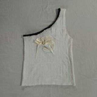(Category: ) located in . Submitted by used2.wearwomens (Listing ID 1470676946, Image 1). Description: .