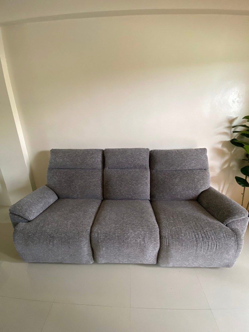 CHEERS 3-seater reclining sofa (Category: Sofas) located in Manila. Submitted by ana.sarmiento (Listing ID 1470714684, Image 2). Description: Pwedeng pwede sa maarte at maselan. 1 year old sofa. SRP: 60k plus, but I paid thru straight payment, kaya nakuha ko ng 48k. Selling for 28k. NEGOTIABLE for sure buyers. Condition: Like new, 6 months lang nagamit and naka-cling wrap na siya since then. Well-maintained since 3 lang kami sa apartment and lagi