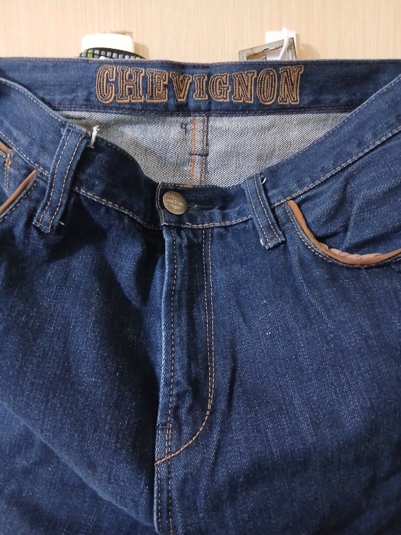 Chevignon Selvedged Denim (Category: Jeans) located in Pasay City. Submitted by bespokebyhypeves (Listing ID 1470664073, Image 1). Description: Authentic 34 waist straight cut.
