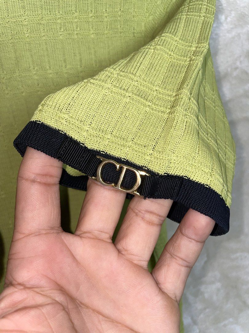 Christian dior (Category: Shirts) located in Molave. Submitted by ikong_thrift07 (Listing ID 1470563165, Image 3). Description: .