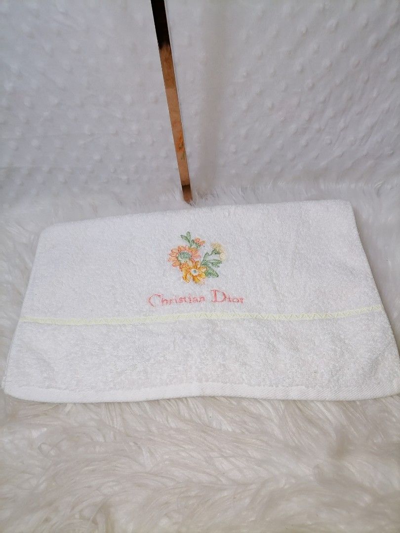 Christian Dior Long Face Towel (Category: Bedding & Towels) located in Butuan. Submitted by az-branded.items (Listing ID 1470561145, Image 1). Description: Malinis no stains Selected from Japan surplus Authentic item From Japan.