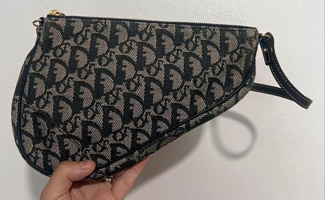 CHRISTIAN DIOR MONOGRAM (Category: Luxury Bags & Wallets) located in Cotabato. Submitted by zyvenza.co (Listing ID 1470597769, Image 1). Description: CHRISTIAN DIOR MONOGRAM | ₱18,000 🖤 Vintage charm, timeless allure. A classic Dior piece featuring iconic monogram canvas and elegant black leather details. ✧ Includes dust bag & authenticity certificate ✧ Curated by Zyvenza.co Luxury that speaks softly..