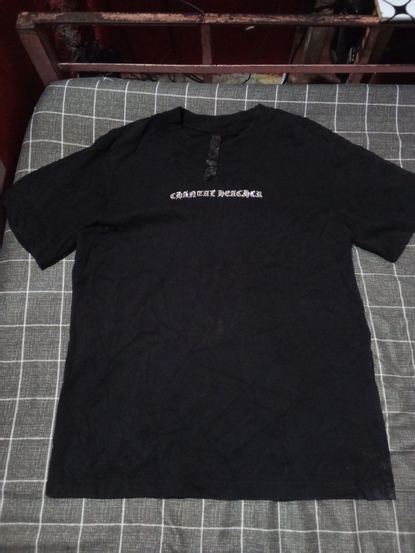 Chrome heats bids (Category: Formal Shirts) located in Manila. Submitted by tcbukay_zxc25 (Listing ID 1470684608, Image 1). Description: chrome hearts bids diem's 20x26 good condition. need wash.