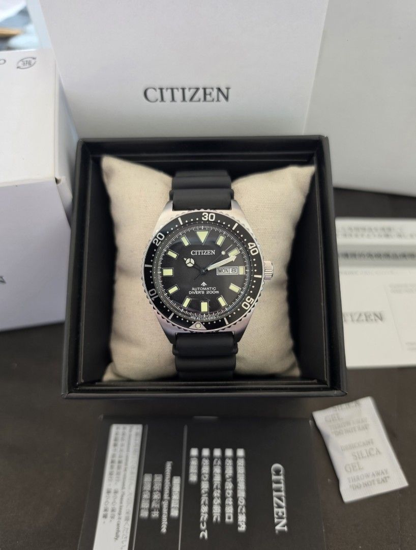 Citizen Promaster Diver Automatic NY0120-01E (Category: Men's Watches) located in Quezon City. Submitted by imchanggy (Listing ID 1470674022, Image 2). Description: Citizen Promaster Diver Automatic NY0120-01E ➡️Php 12,800 9.8/10 condition *Comes with double box, manual, certs *bought in local Japan AD *retails at P22,800 (bnew) *an ISO-certified mechanical dive watch known for its rugged "utilitarian elegance" Technical Specifications Movement: 