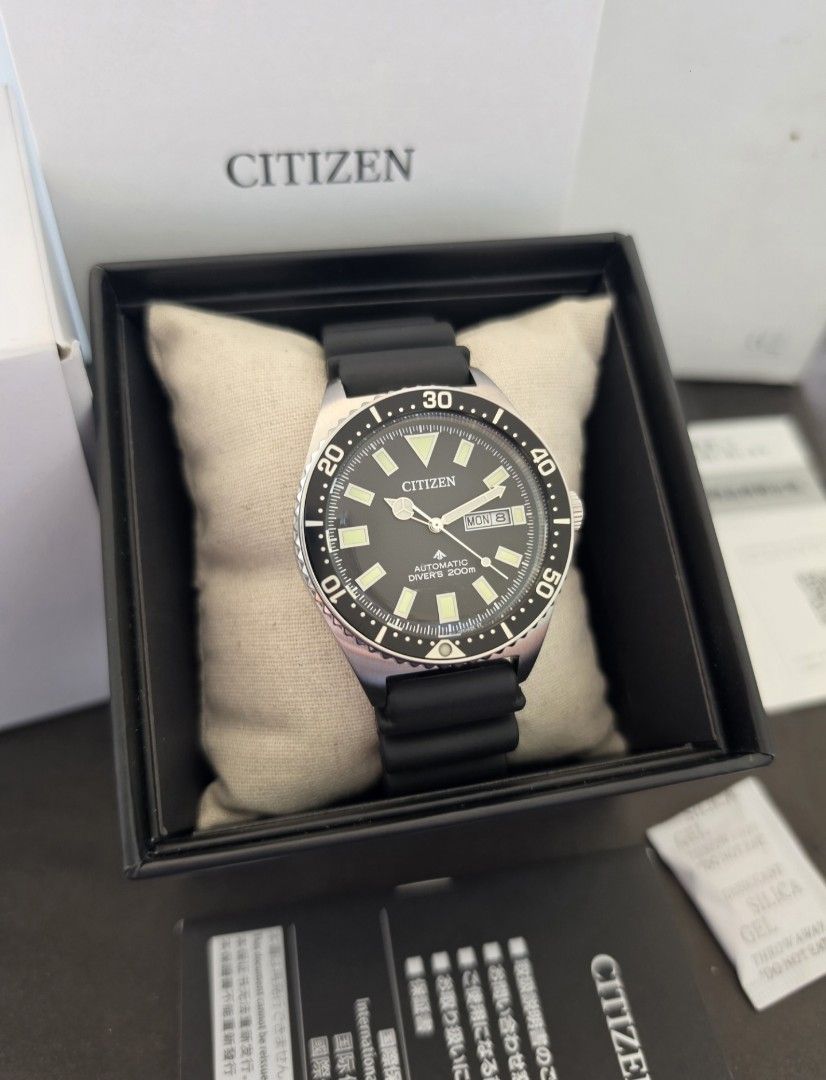 Citizen Promaster Diver Automatic NY0120-01E (Category: Men's Watches) located in Quezon City. Submitted by imchanggy (Listing ID 1470674022, Image 3). Description: Citizen Promaster Diver Automatic NY0120-01E ➡️Php 12,800 9.8/10 condition *Comes with double box, manual, certs *bought in local Japan AD *retails at P22,800 (bnew) *an ISO-certified mechanical dive watch known for its rugged "utilitarian elegance" Technical Specifications Movement: 