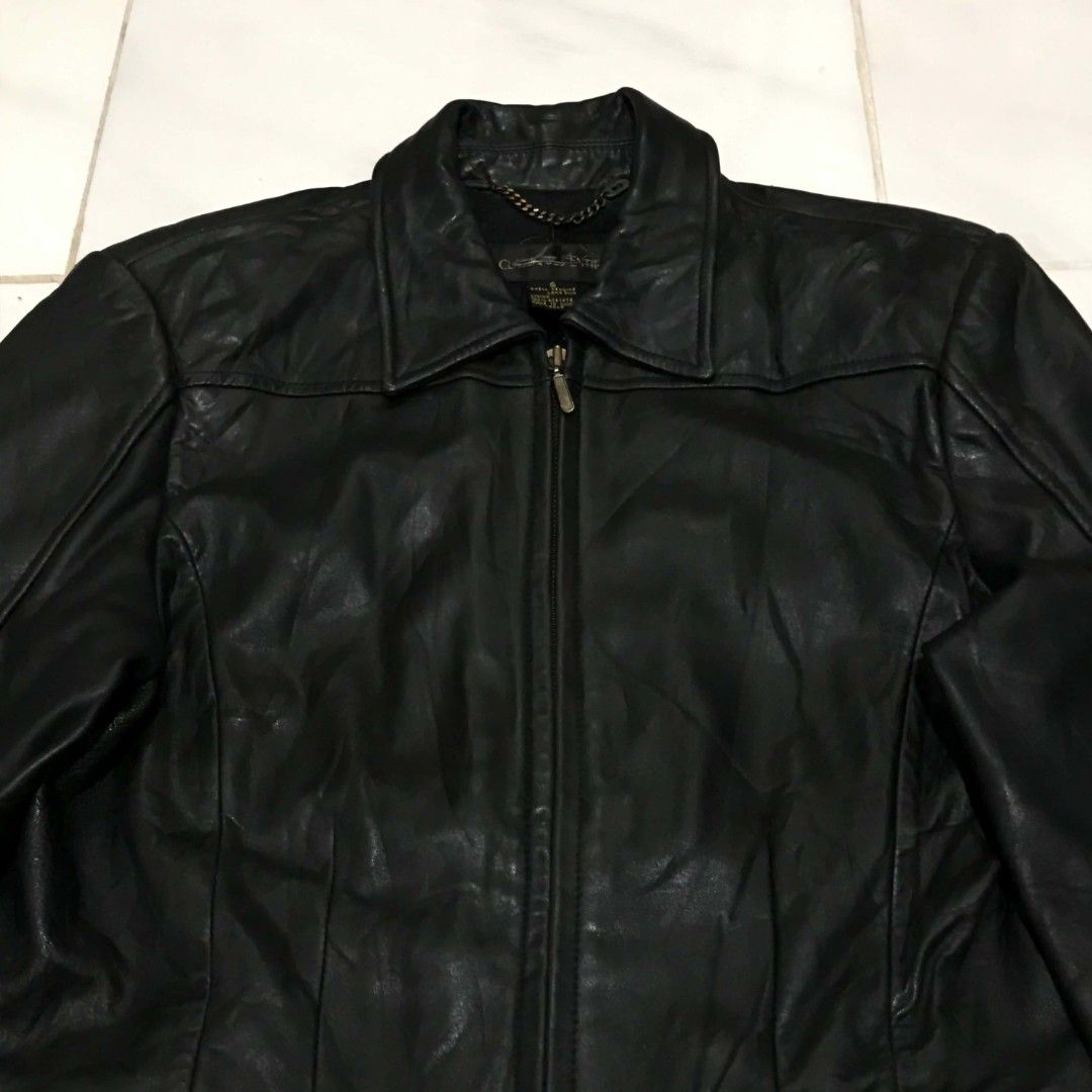 CLASSIQUES ENTIER BLACK LEATHER JACKET MEDIUM (Category: Coats, Jackets and Outerwear) located in Cavite. Submitted by justthrift06 (Listing ID 1470655949, Image 3). Description: DIMENSION 19X28 GOOD CONDITION SHIPPING NATIONWIDE.