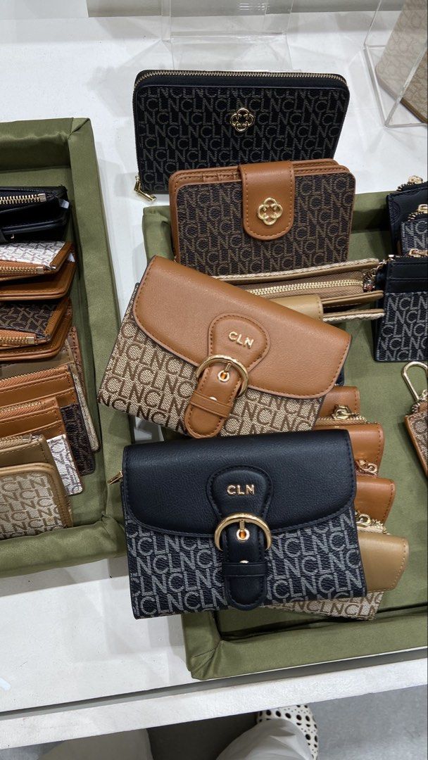 CLN WALLET (Category: Luxury Bags & Wallets) located in Manila. Submitted by kathlengg (Listing ID 1470602287, Image 1). Description: .