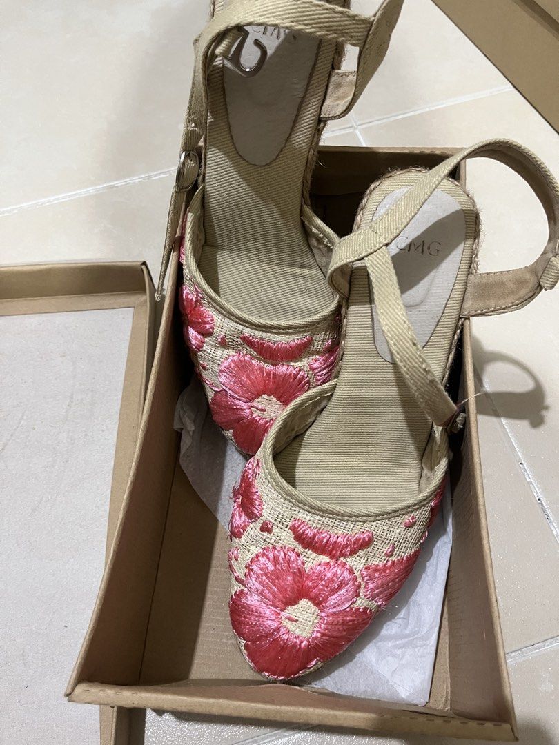 CMG Embroidered Espadrille wedges (Category: Wedges) located in Paranaque City. Submitted by lil.ac (Listing ID 1470673716, Image 2). Description: Used once indoors. Eur 39 true to size Have another color in blue, posted. Buy both for 1500.