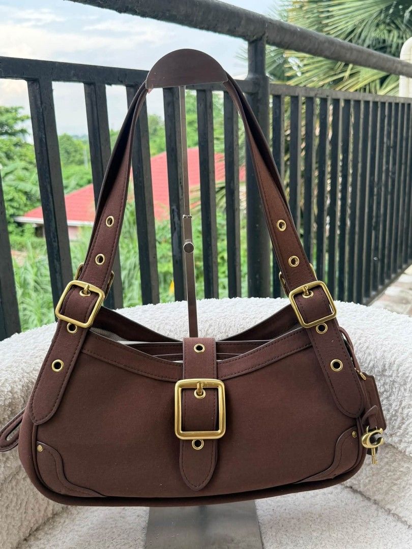 Coach Drifter Suede Shoulder Bag (Category: Shoulder Bags) located in Manila. Submitted by msddirectfactoryoutlet (Listing ID 1470593562, Image 1). Description: US Grade 100%.