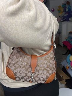 (Category: ) located in . Submitted by pinkykeenshop (Listing ID 1470740476, Image 1). Description: .