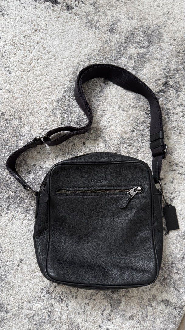 Coach Houston Flight Bag (Category: Luxury Bags & Wallets) located in Pasig City. Submitted by byz94 (Listing ID 1470578387, Image 1). Description: Guaranteed authentic.