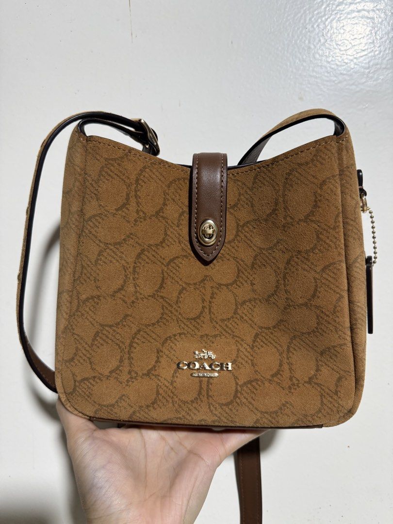 Coach Mini Hadley Suede (Category: Cross-body Bags) located in Legazpi City. Submitted by marthascollection19 (Listing ID 1470582987, Image 1). Description: 1pc onhand.