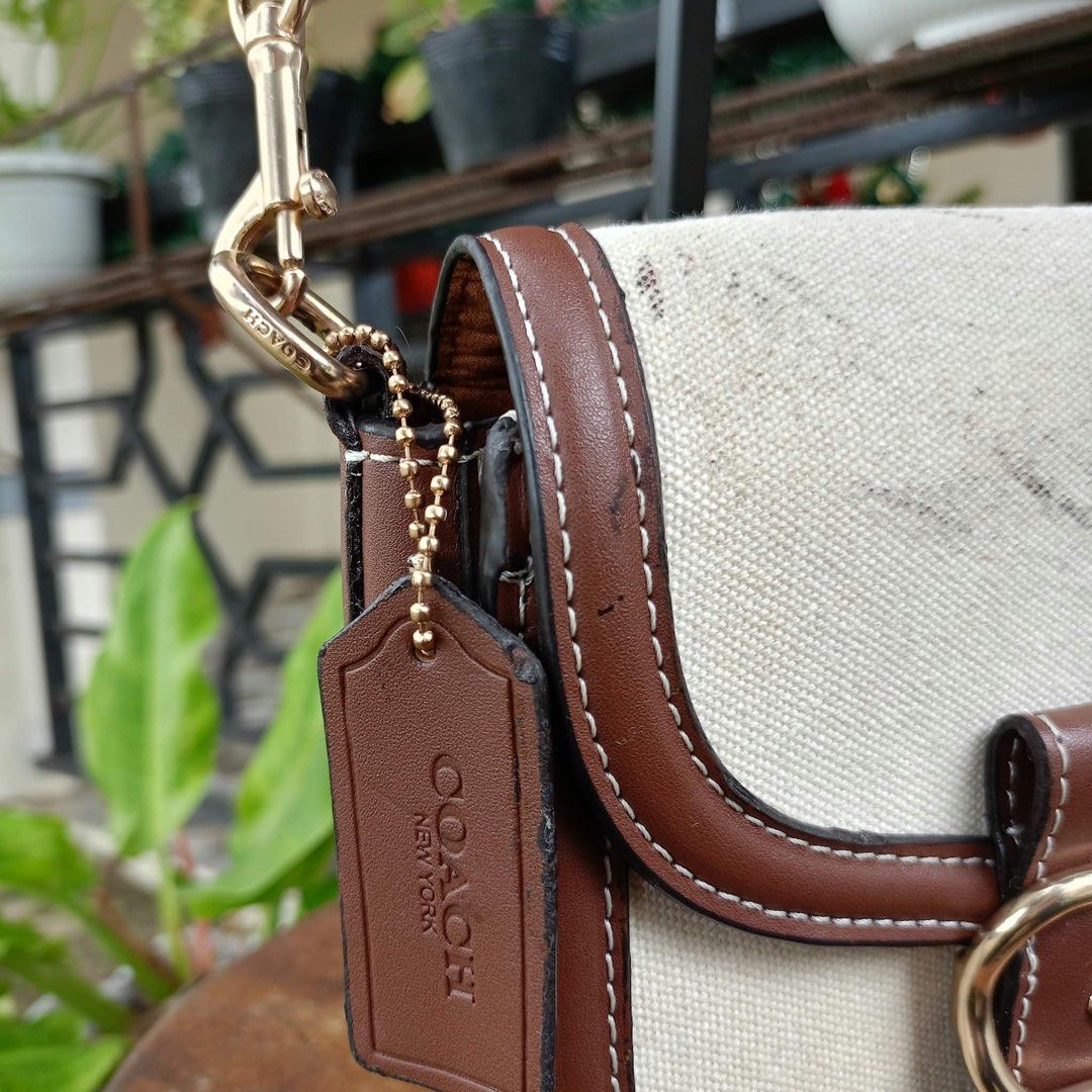 Coach Morgan Saddle Bag (Category: Shoulder Bags) located in Barugo. Submitted by green.trendsetter (Listing ID 1470566643, Image 3). Description: PRELOVED MEANS PRELOVED. Each piece has been previously loved and may naturally have signs of use such as creasing, scratches, stains, discoloration, or other imperfections. Kindly manage your expectations accordingly. •We kindly ask for no fussy buyers. • Photos of bag’s details and other identifying 