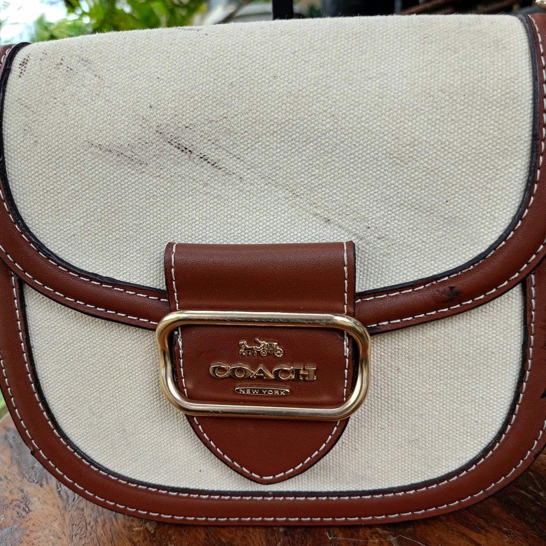 Coach Morgan Saddle Bag (Category: Shoulder Bags) located in Barugo. Submitted by green.trendsetter (Listing ID 1470566643, Image 2). Description: PRELOVED MEANS PRELOVED. Each piece has been previously loved and may naturally have signs of use such as creasing, scratches, stains, discoloration, or other imperfections. Kindly manage your expectations accordingly. •We kindly ask for no fussy buyers. • Photos of bag’s details and other identifying 