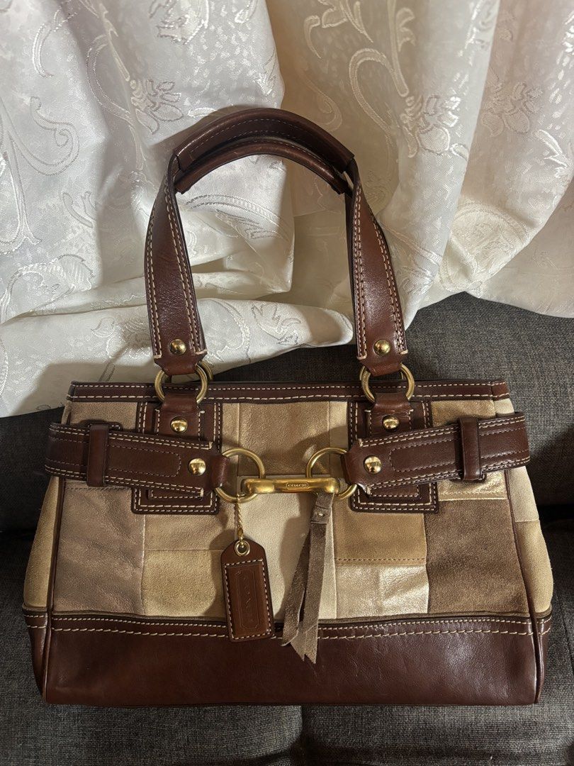 Coach Patchwork Hampton Satchel Bag (Category: Luxury Bags & Wallets) located in Bayombong. Submitted by peachypurse.ph (Listing ID 1470595573, Image 1). Description: Vintage Coach Patchwork Hampton A collector’s piece! -features a brass hardware - clean interior - with original hangtag - leather is in good condition - clean hardwares - intact rubber lining Open for Layaway With 30% dp and the remaining balance is payable within 3 weeks! 😊.