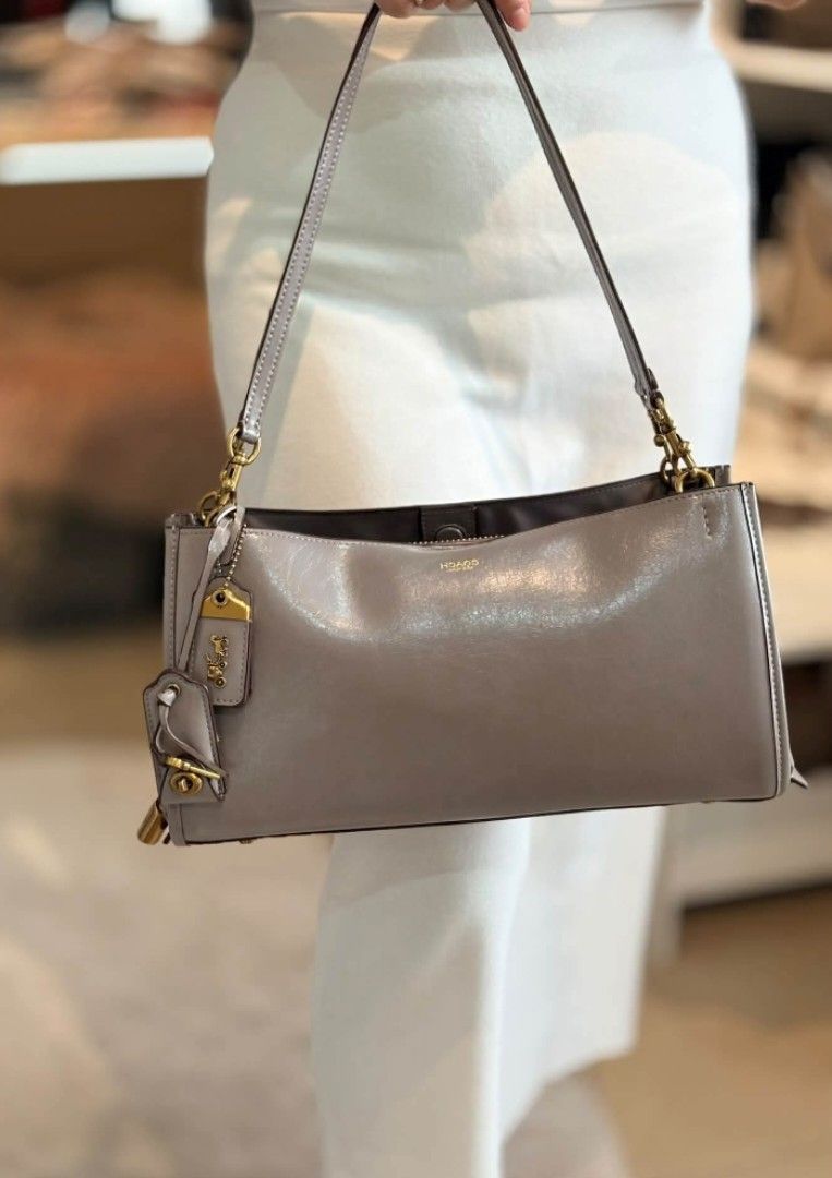 Coach Rogue34 Ash Shoulder Bag (Category: Shoulder Bags) located in Manila. Submitted by msddirectfactoryoutlet (Listing ID 1470578060, Image 1). Description: US Grade 100%.