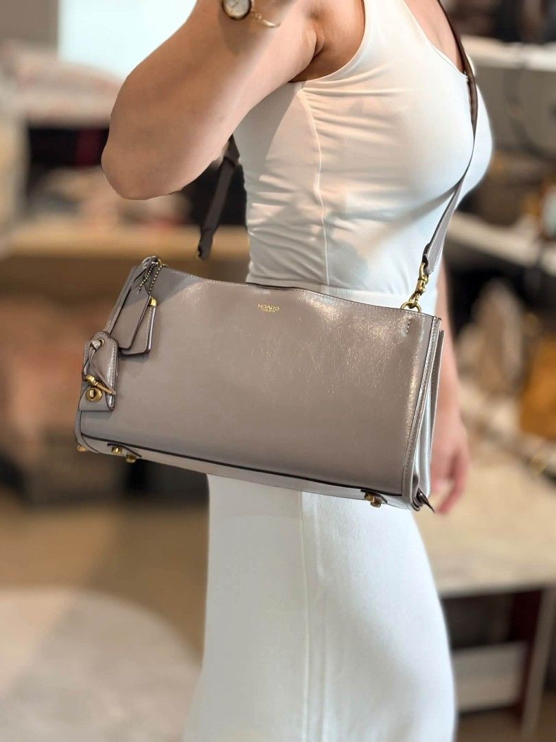 Coach Rogue34 Ash Shoulder Bag (Category: Shoulder Bags) located in Manila. Submitted by msddirectfactoryoutlet (Listing ID 1470578060, Image 2). Description: US Grade 100%.