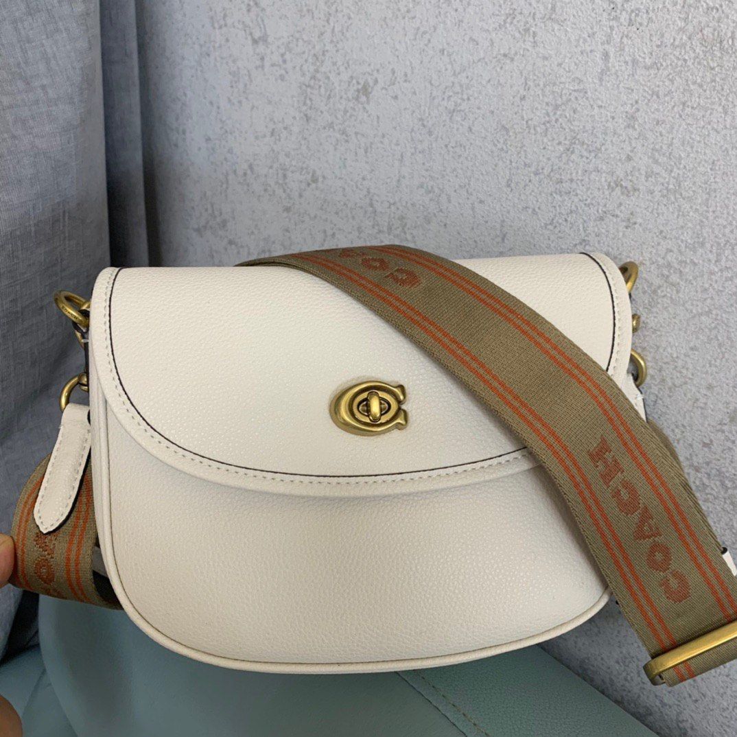 Coach Saddle Crossbody Bag, Women's Fashion, Bags & Wallets, Shoulder ...
