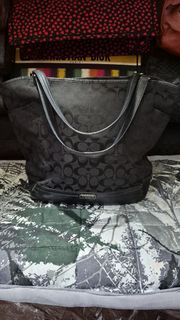 (Category: ) located in . Submitted by jhaz_bags (Listing ID 1470681179, Image 1). Description: .